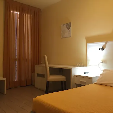 Hotel Soresina Exterior photo